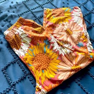 O’Neill floral pants